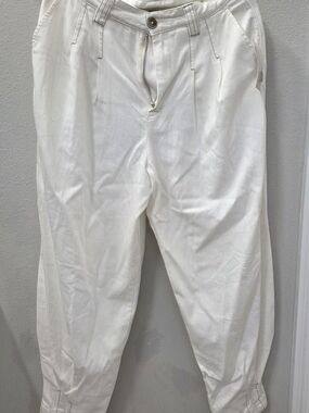 Free People Women's Cream Pleated Twill Chinos